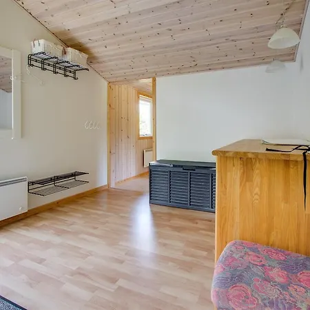 Three-bedroom Holiday In * Hals