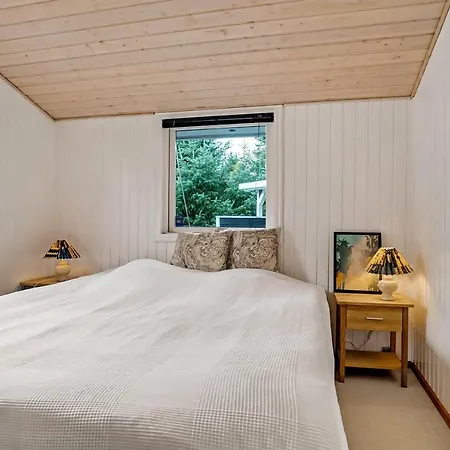 Hébergement de vacances Three-bedroom Holiday In Hals